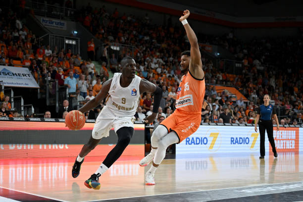 赛季前夕 赛季前夕