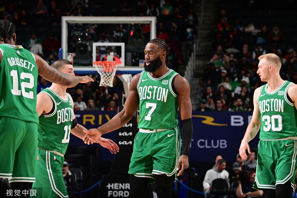 表现出色 表现出色