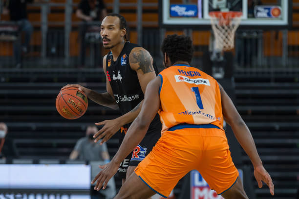 是一蹴而就 是一蹴而就