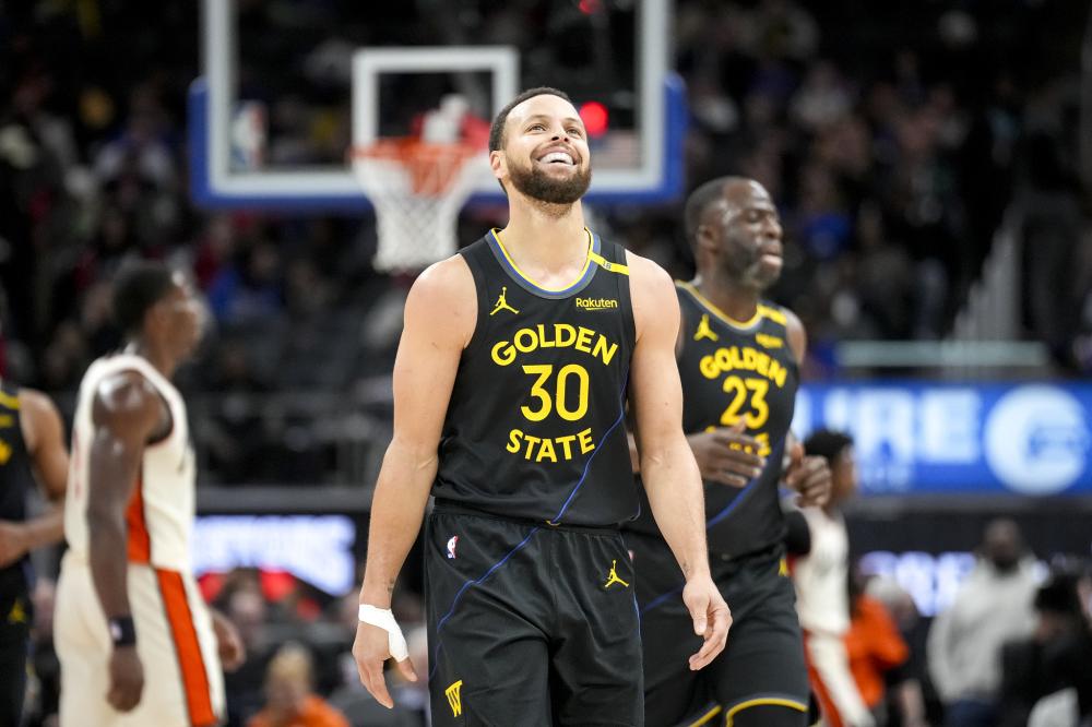 双后腰阵型 双后腰阵型