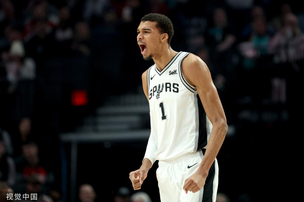 球迷兴奋 球迷兴奋